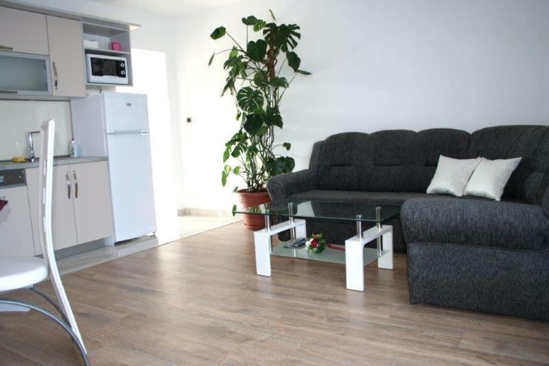 Lucija Apartments Vrh  Екстериор снимка
