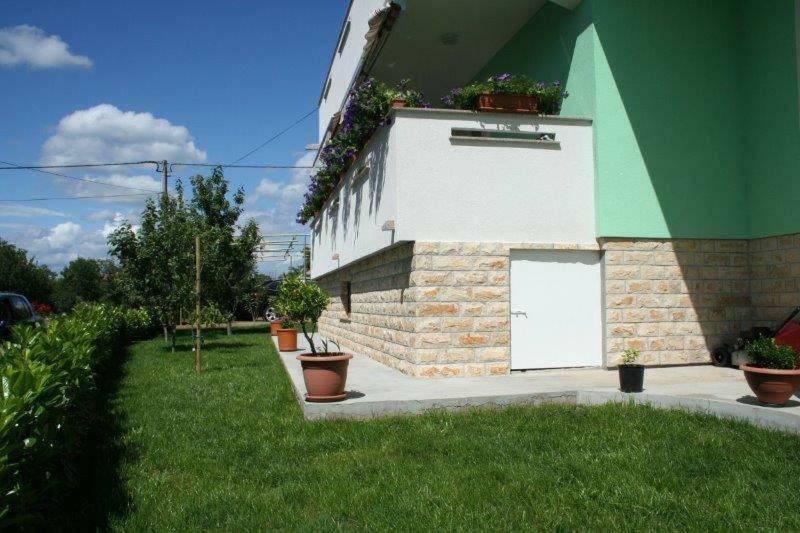 Lucija Apartments Vrh  Екстериор снимка