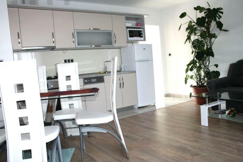 Lucija Apartments Vrh  Екстериор снимка